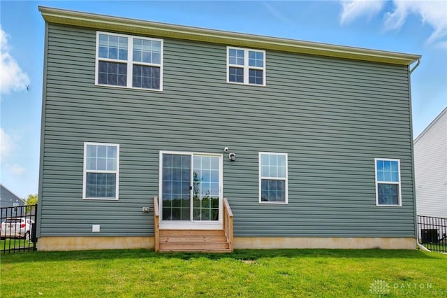 2550 Bellevue Dr, Batavia, OH 45103 - rear view of house featuring entry steps