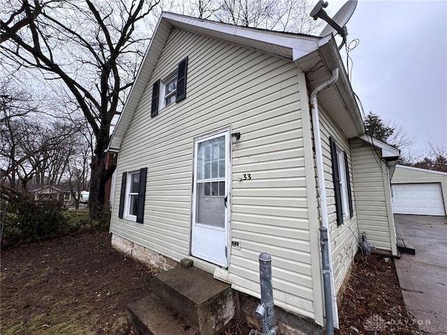 933 Washington St, Troy, OH 45373 - view of home's exterior featuring entry steps
