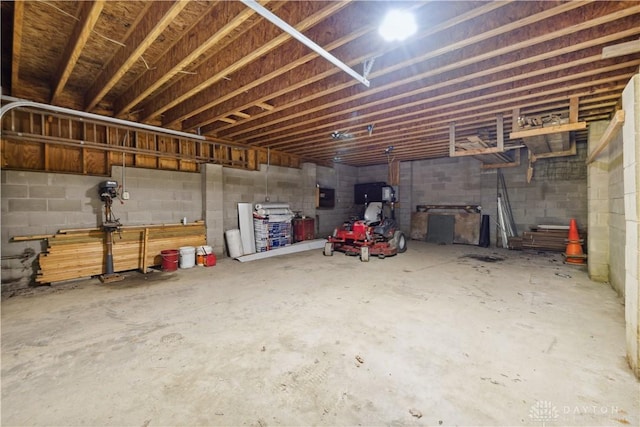 4384 New Market Banta Rd, Lewisburg, OH 45338 - below grade area with concrete block wall
