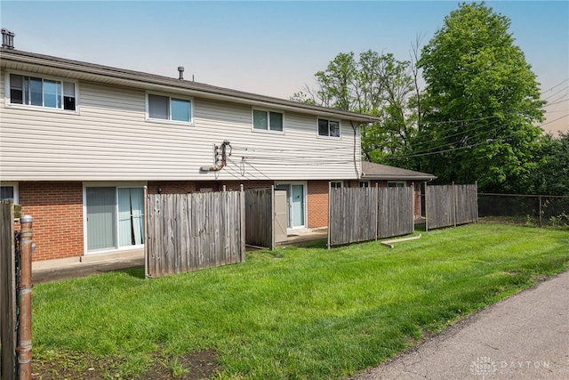 2648 Parklawn Dr, Kettering, OH 45440 - rear view of house with brick siding