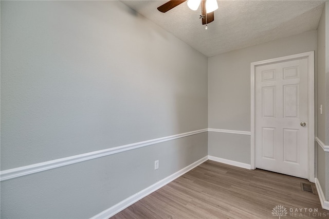 6334 Shull Rd, Huber Heights, OH 45424 - photo 10