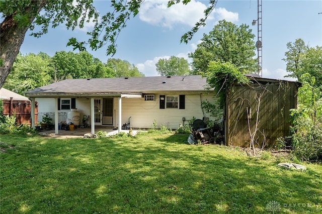 3726 Shawnee Trl, New Jasper Twp, OH 45335 - back of property with a patio area