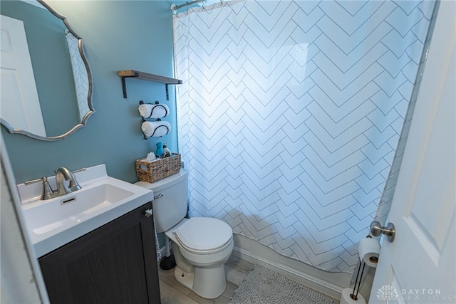 460 Rader Dr, Vandalia, OH 45377 - full bath featuring vanity and toilet