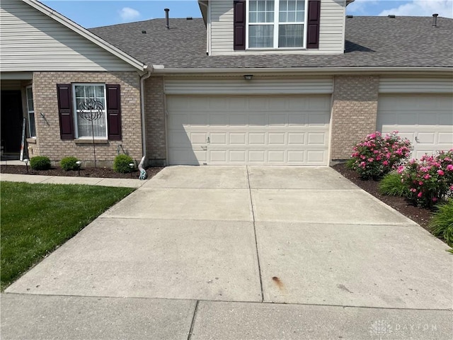 5047 Twin Lakes Cir, Englewood, OH 45315 - photo 2