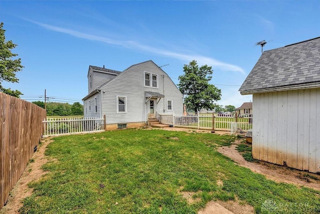 4975 Hamilton Eaton Rd, Hamilton, OH 45013 - rear view of property with entry steps and a shingled roof