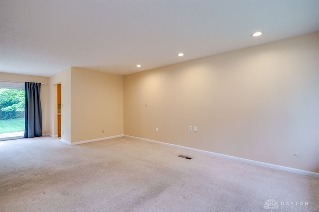 4424 Appleton Pl, Kettering, OH 45440 - unfurnished room with light colored carpet and recessed lighting