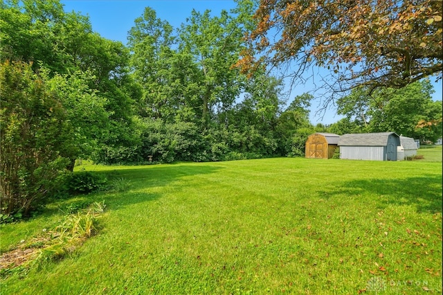 6007 Valleybrook Dr, Middletown, OH 45044 - view of grassy yard