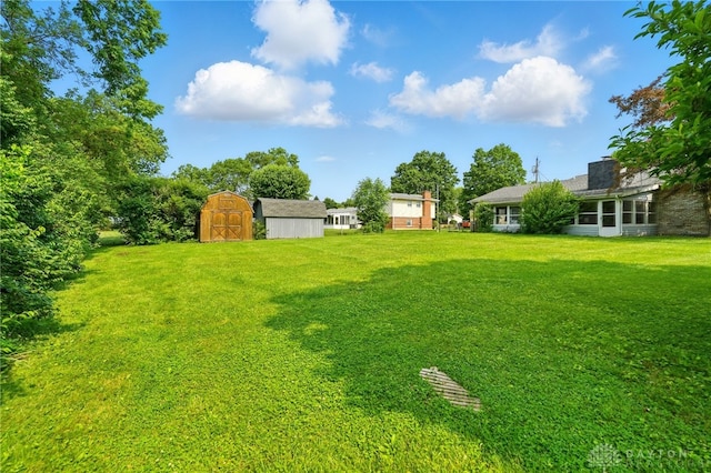 6007 Valleybrook Dr, Middletown, OH 45044 - view of green lawn
