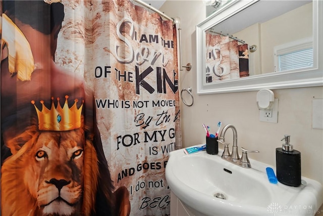 849 Princeton Ave, Fairborn, OH 45324 - full bath with vanity