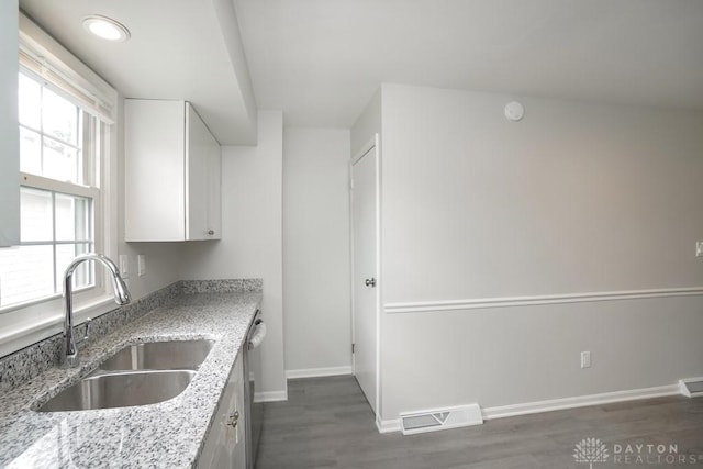 1720 Hill Ave, Cincinnati, OH 45231 - photo 13