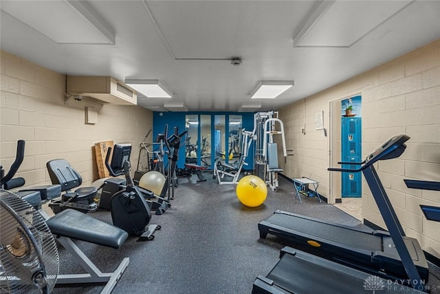 2230 S Patterson Blvd Unit 21, Dayton, OH 45409 - exercise room with concrete block wall