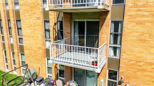 2230 S Patterson Blvd Unit 21, Dayton, OH 45409 - view of apartment building / complex