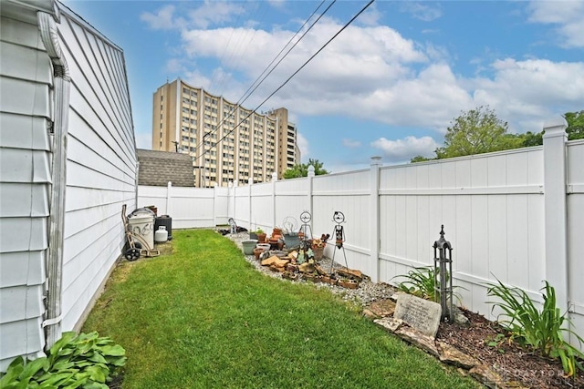 1064 Wilmington Ave, Dayton, OH 45420 - view of yard