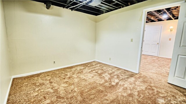 344 Triangle Ave, Oakwood, OH 45419 - unfurnished room featuring carpet floors and baseboards