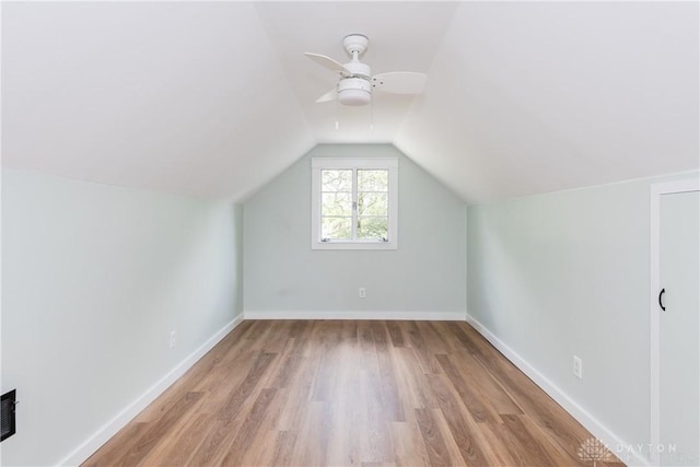 1208 Hale Ave, Dayton, OH 45419 - bonus room featuring wood finished floors, baseboards, vaulted ceiling, and a ceiling fan