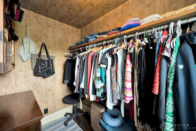 435 Marcia Ave, Hamilton, OH 45013 - view of walk in closet