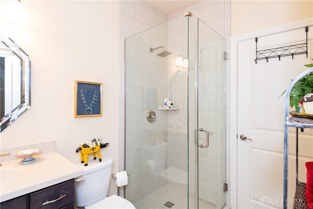 197 Harbour Dr, Springboro, OH 45066 - full bath with vanity, toilet, and a shower stall