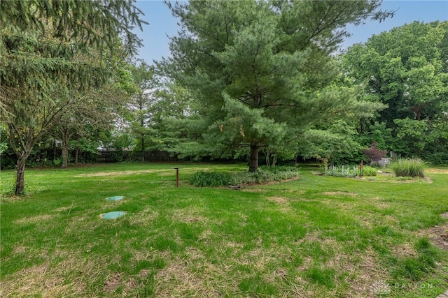 9891 Sugar St, Germantown, OH 45327 - view of green lawn