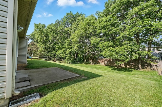 5555 Stone Path Dr, Middletown, OH 45042 - view of yard featuring a patio area
