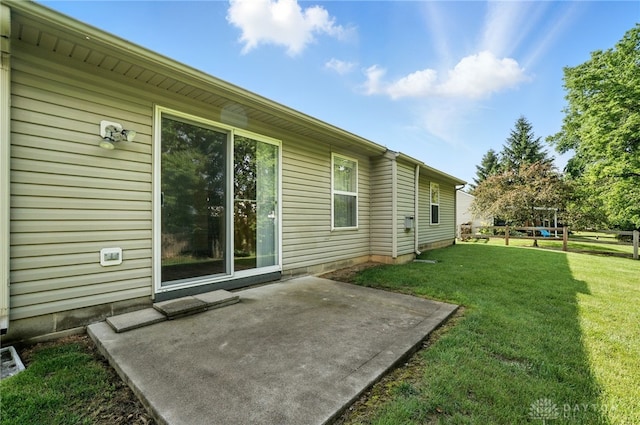 5555 Stone Path Dr, Middletown, OH 45042 - view of grassy yard with a patio