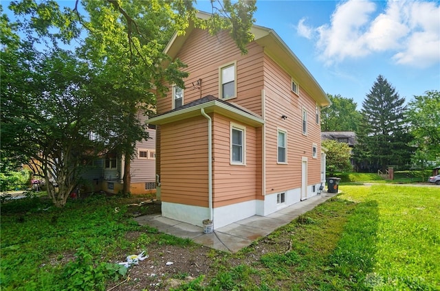123 Delaware Ave, Dayton, OH 45405 - view of property exterior featuring a lawn