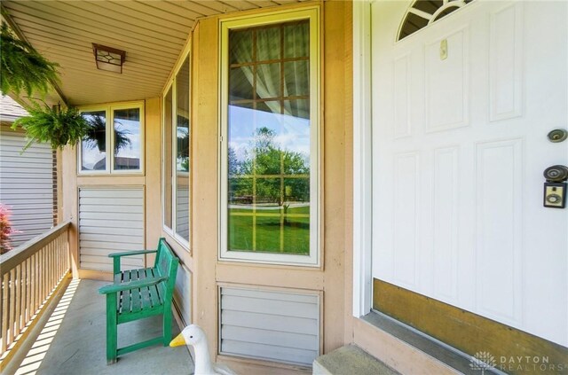 5193 Horseshoe Dr, Lewisburg, OH 45338 - doorway to property with a porch