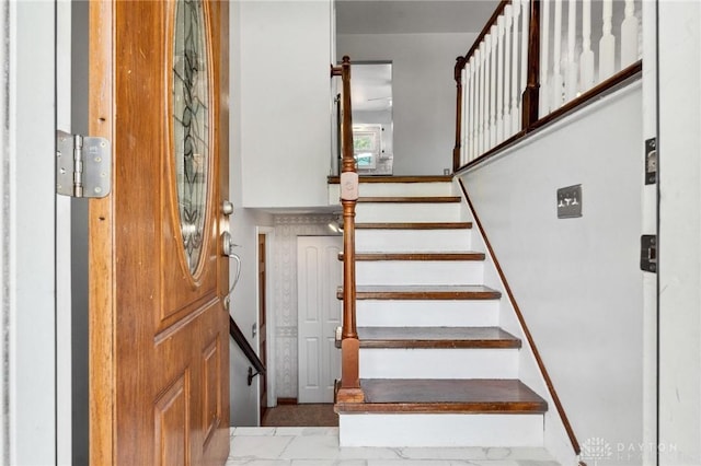 4278 Crownwood Ave, Dayton, OH 45415 - view of stairway