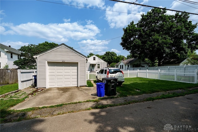 2231 King Ave, Dayton, OH 45420 - detached garage featuring driveway