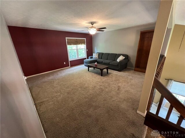 323 Meadowgrove Dr, Englewood, OH 45322 - photo 19