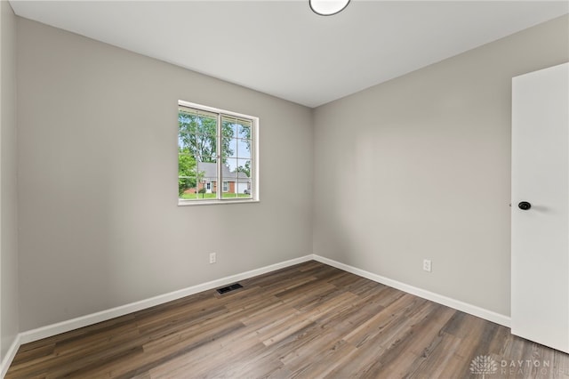 1927 Vermont Dr, Xenia, OH 45385 - spare room featuring wood finished floors and baseboards