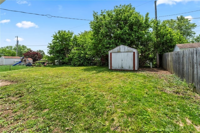 1927 Vermont Dr, Xenia, OH 45385 - fenced backyard with a shed