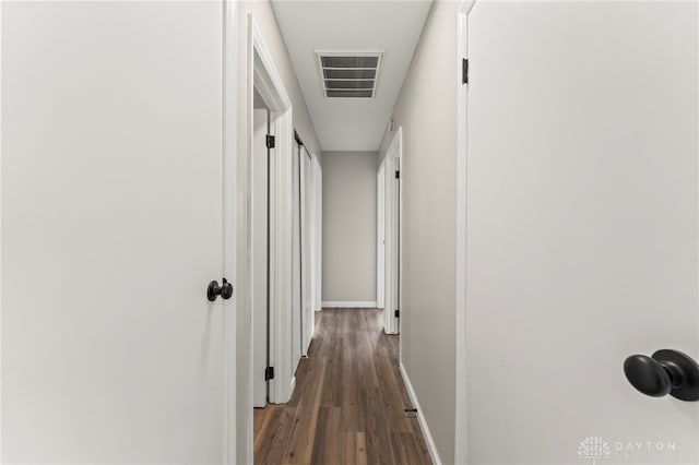 1927 Vermont Dr, Xenia, OH 45385 - hall featuring wood finished floors and baseboards