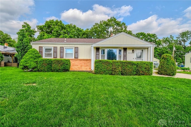 252 N Tippecanoe Dr, Tipp City, OH 45371 - photo 1