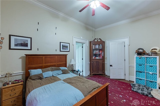 3149 W State Route 73, Wilmington, OH 45177 - carpeted bedroom featuring ornamental molding and a ceiling fan