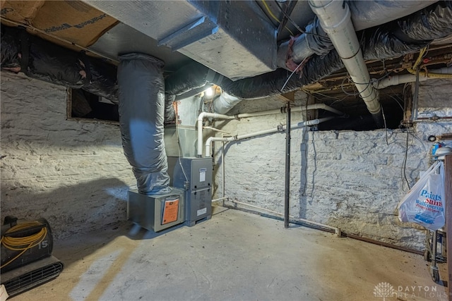 3149 W State Route 73, Wilmington, OH 45177 - basement with heating unit