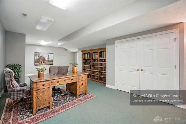 3862 Robinson Vail Rd, Franklin, OH 45005 - carpeted office with baseboards