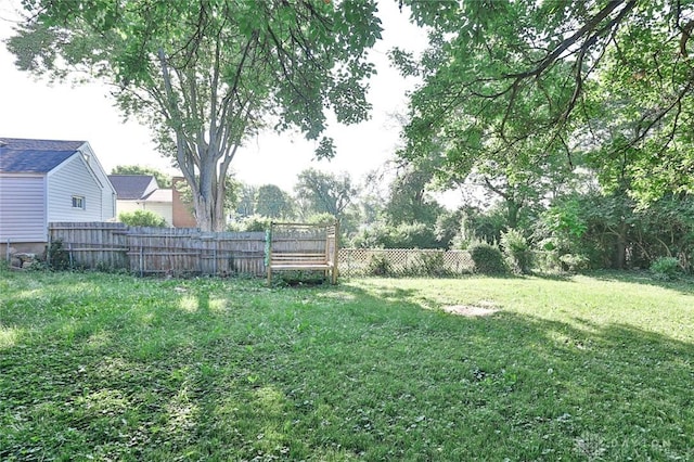 4108 Central Ave, Middletown, OH 45044 - view of fenced backyard