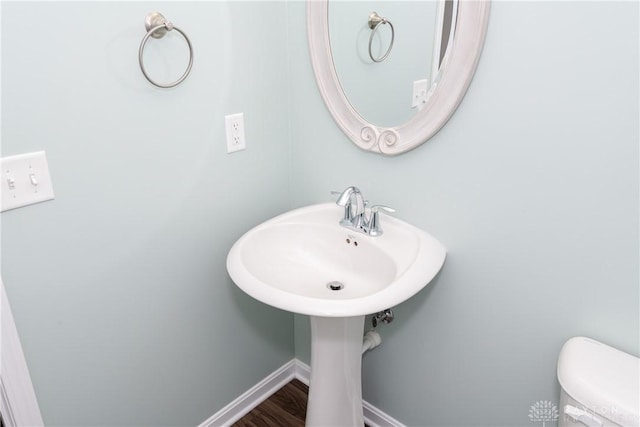 133 Followers Way, Waynesville, OH 45068 - half bath with wood finished floors and baseboards