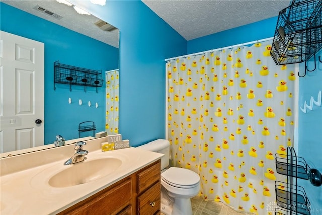 1737 Wilmington Rd, Cedarville Twp, OH 45314 - full bathroom with vanity, a shower with curtain, and a textured ceiling