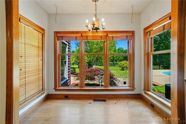 7255 State Route 48, Springboro, OH 45066 - unfurnished sunroom with a chandelier