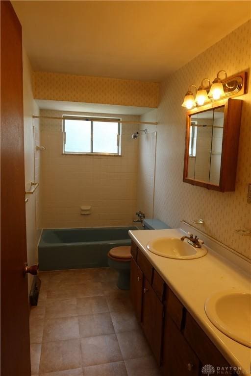 704 Trafalgar Ct, Middletown, OH 45044