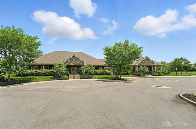 1662 S Branch Rd, Centerville, OH 45458 - view of front of house with uncovered parking and stone siding