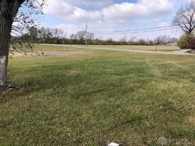 3348 Phillipsburg Union Rd, Englewood, OH 45322 - view of grassy yard