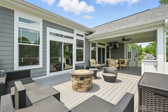 1584 Heritage Run Dr, Lebanon, OH 45036 - wooden terrace with a fire pit, ceiling fan, and outdoor dining area