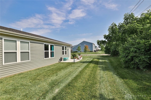 928 Southline Dr, Lebanon, OH 45036 - view of green lawn