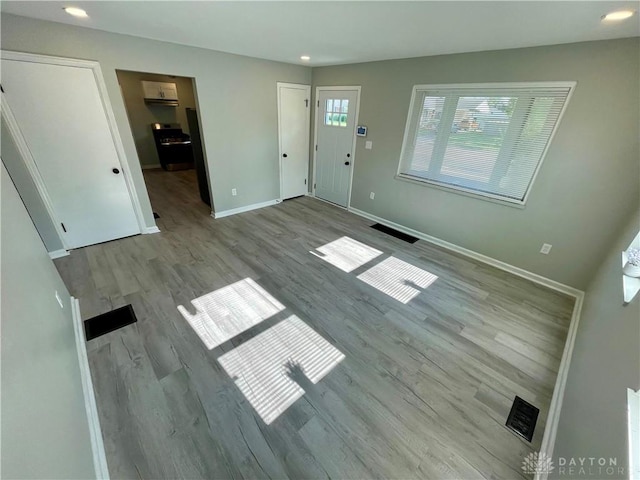 1601 Forrer Blvd, Kettering, OH 45420 - entrance foyer with wood finished floors and recessed lighting