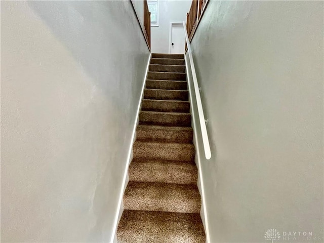 1601 Forrer Blvd, Kettering, OH 45420 - view of stairway