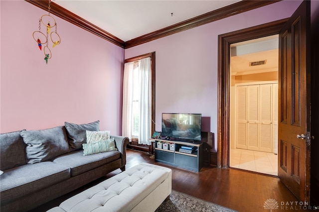 18 E Washington St, Jamestown Vlg, OH 45335 - living room with wood finished floors and crown molding