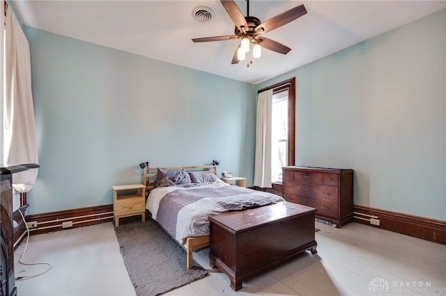 18 E Washington St, Jamestown Vlg, OH 45335 - bedroom featuring a ceiling fan