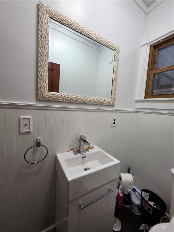126 S Maple St, Eaton, OH 45320 - half bath with vanity and wainscoting